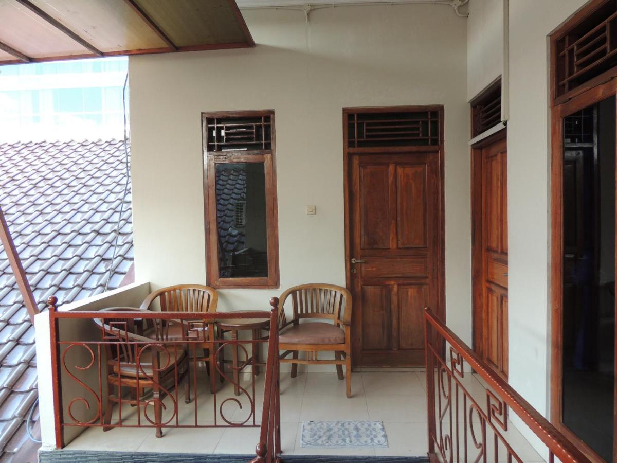 Shabrina Homestay Syariah Kalasan Bagian luar foto