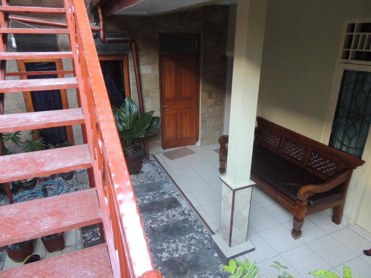 Shabrina Homestay Syariah Kalasan Bagian luar foto
