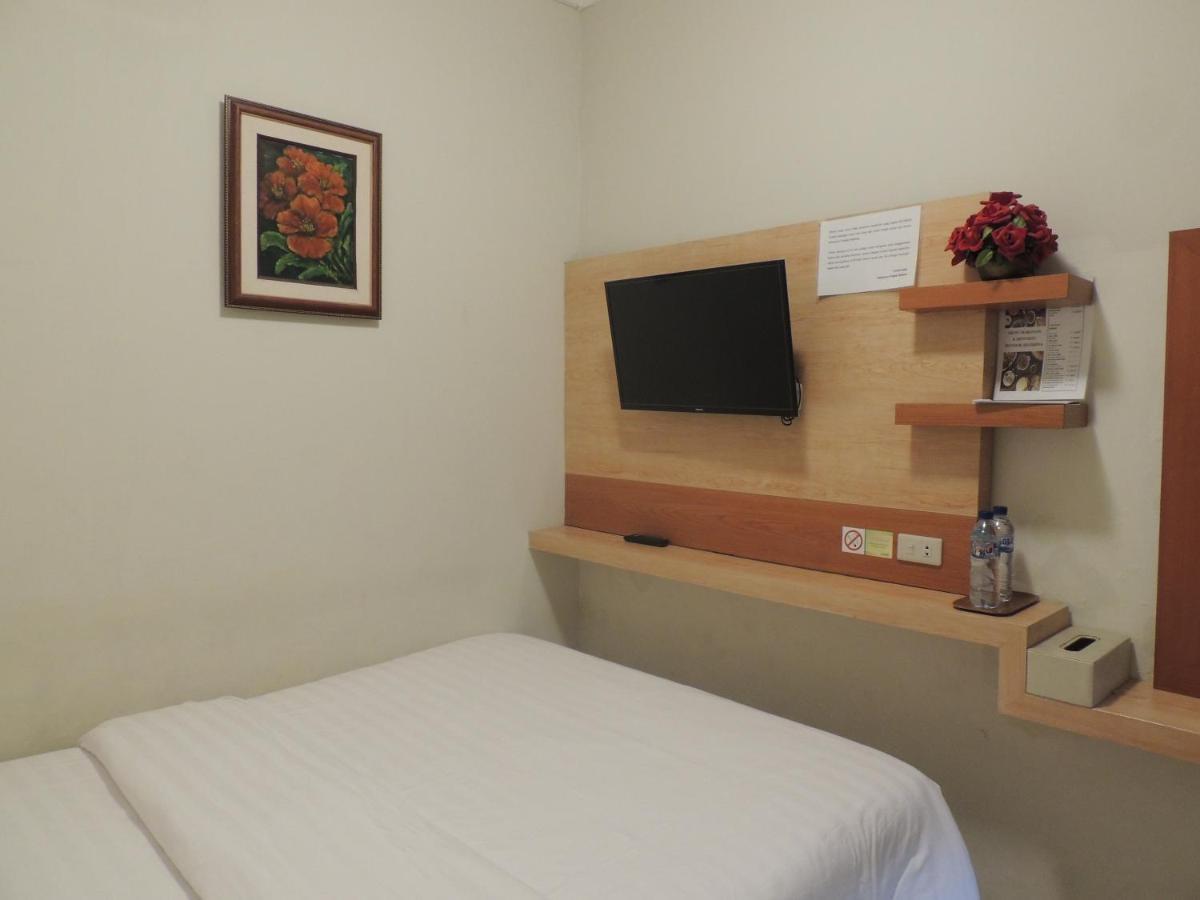Shabrina Homestay Syariah Kalasan Bagian luar foto